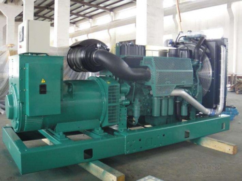 卧龙便携静音：租赁无声发电机组，便携式解决能源需求